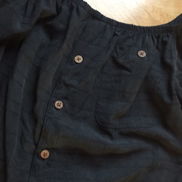 Urban renewal off the shoulder top - Picture 2 of 3